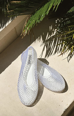 Steve Madden Gyzmo Jelly Flat ~ Clear