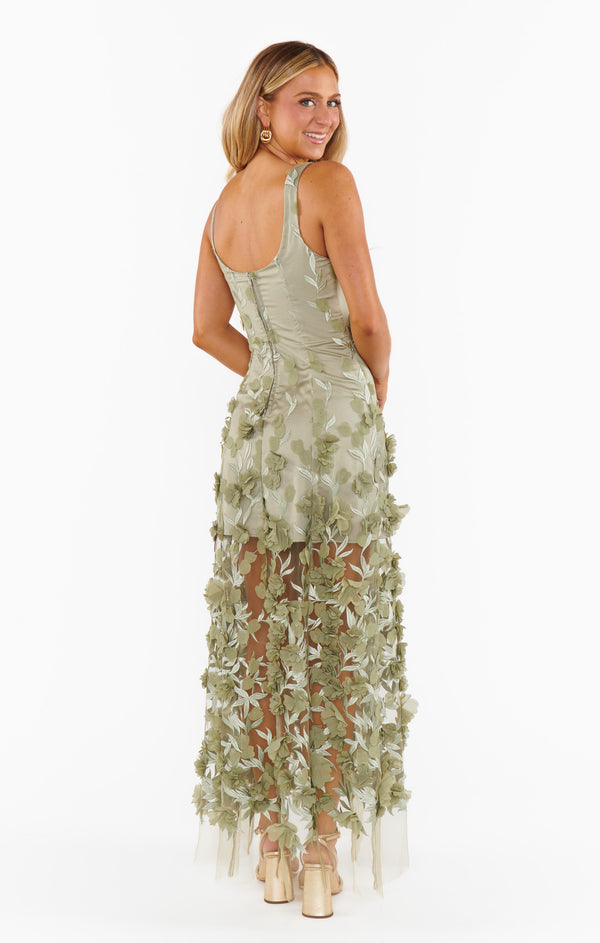 Stephanie Dress, in Moss Green 3D Floral, Size: Large | Show Me Your Mumu | Bridesmaid Dresses & Wedding Attendee Dress Stephanie Dress, in Moss Green 3D Floral, Size: Large | Show Me Your Mumu | Bridesmaid Dresses & Wedding Attendee Dress