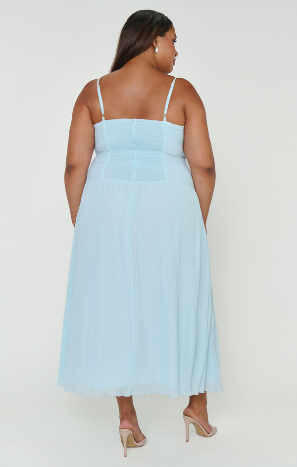 Camille Midi Dress, in Ice Blue, Size: 2X | Show Me Your Mumu | Bridesmaid Dresses & Wedding Attendee Dress Camille Midi Dress, in Ice Blue, Size: 2X | Show Me Your Mumu | Bridesmaid Dresses & Wedding Attendee Dress