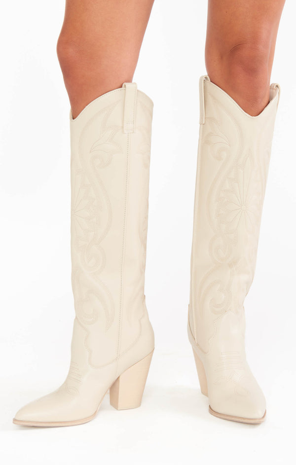 ★Steve Madden★新作★大人気★LASSO WHITE/DENIM★ブーツ ☆Steve Madden☆新作☆大人気☆LASSO WHITE/DENIM☆ブーツ
