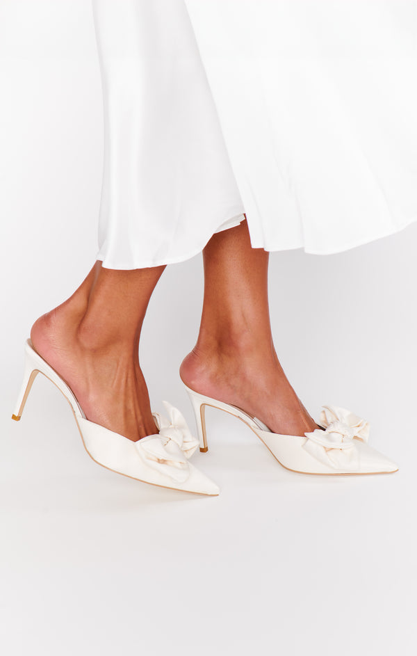 Dolce Vita Kayli Heel ~ White Satin – Show Me Your Mumu