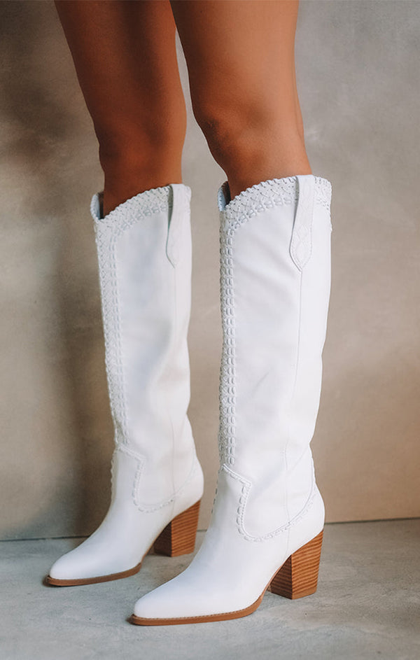 【Anyone more】Rear White Midi Boots Billini Finley Cowboy Boot ~ White – Show Me Your Mumu