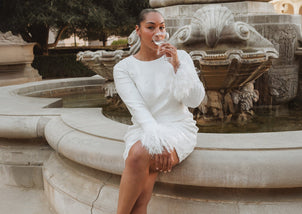 mumu-weddings/picture-perfect-winter-engagement-photo-outfits