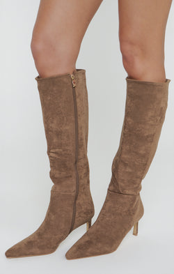 Billini Jaelyn Boot ~ Light Brown Suede