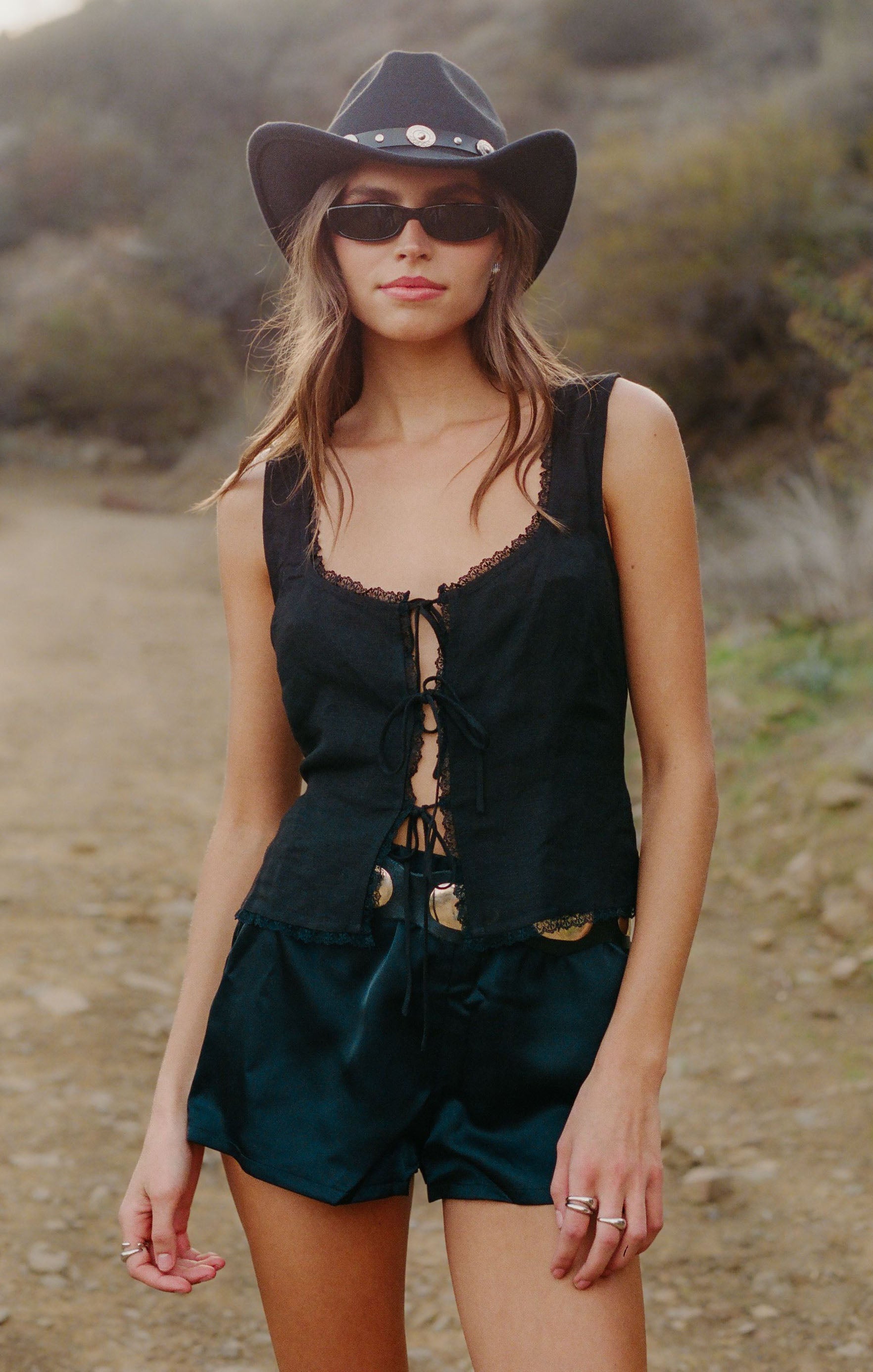 Mimi Top ~ Black Linen – Show Me Your Mumu