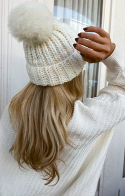 Chunky Knit Faux Fur Beanie ~ Ivory