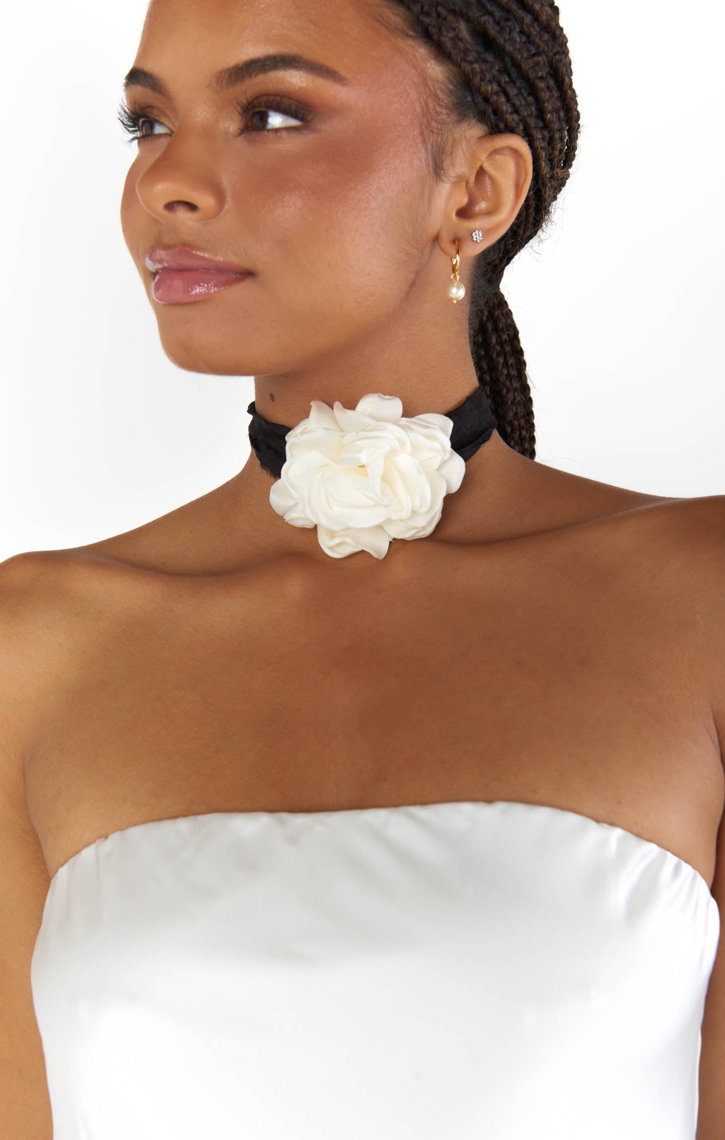 Satin Flower Choker Necklace Women's Black