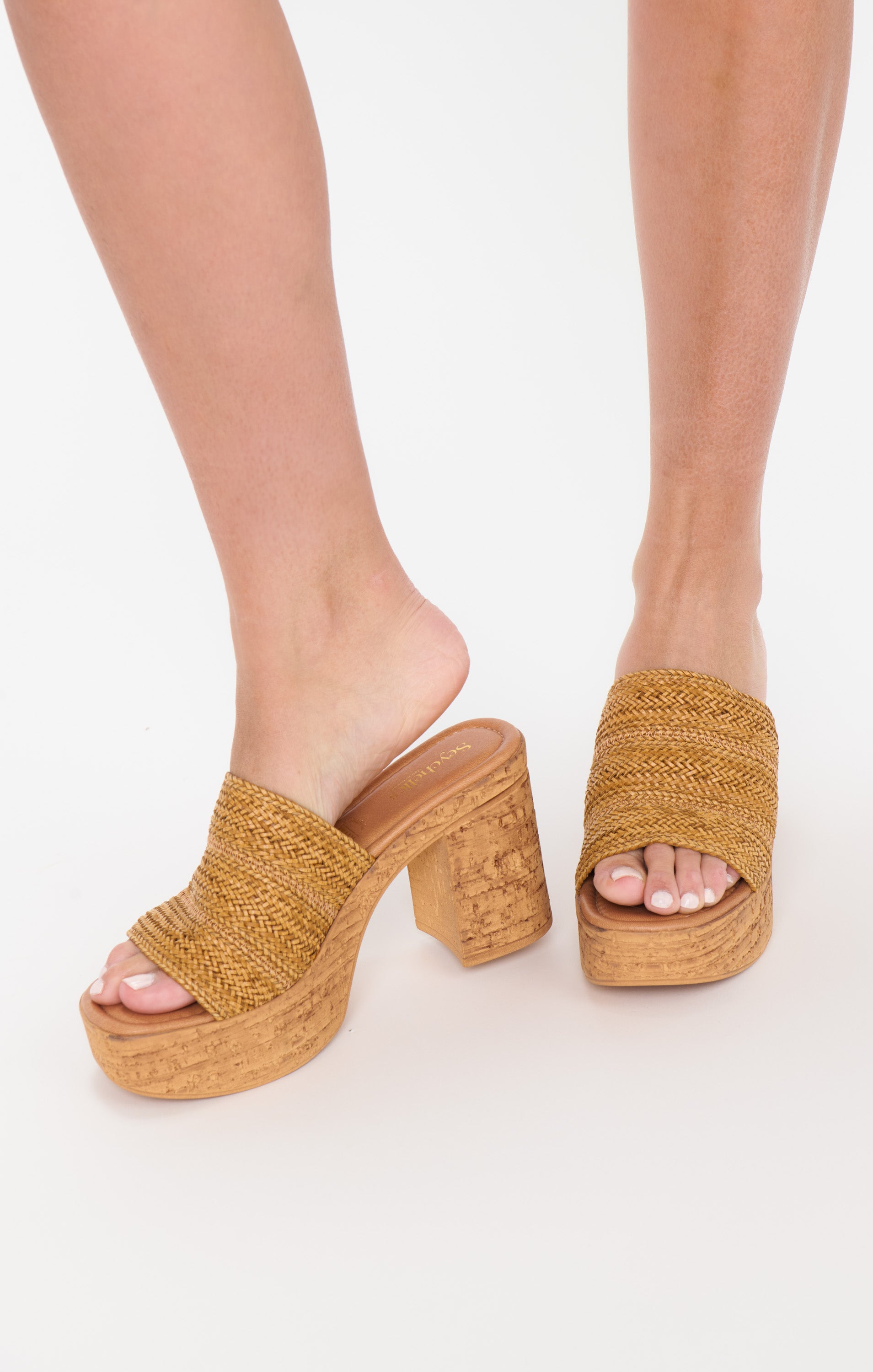 Seychelles Applause Woven Heel ~ Tan – Show Me Your Mumu