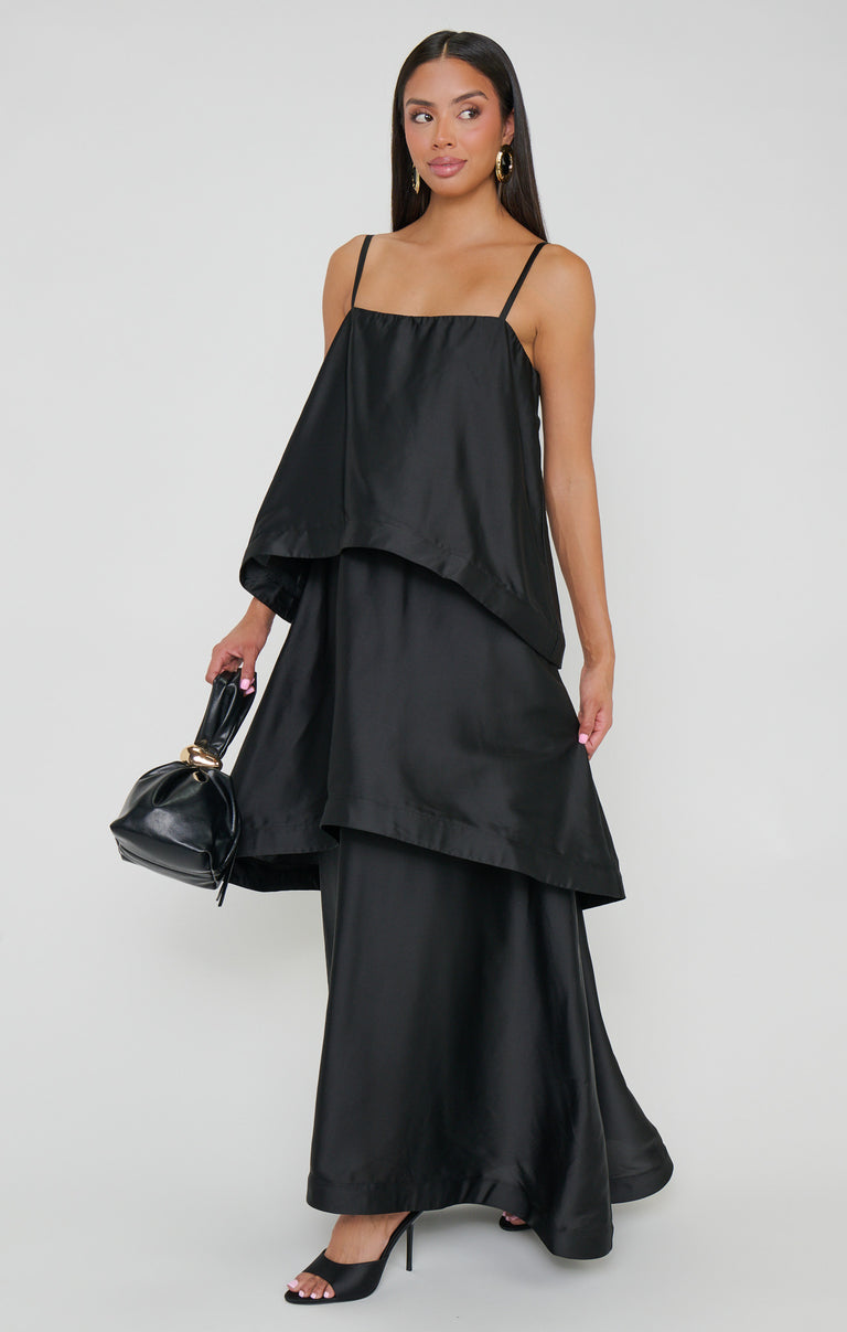ella maxi dress Dress, in Black Luxe Satin, Size: Large | Show Me Your Mumu Colour: ICED MINT Coat Size:52 R Maxi length Straight across Fabric Dresser vs Traditional