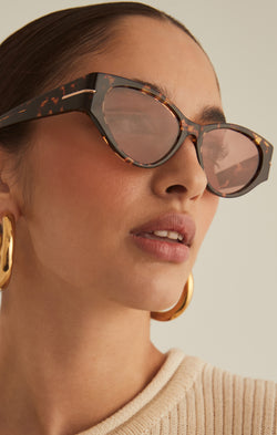 Banbè Eyewear The Hadid Sunglasses ~ Amber Tort