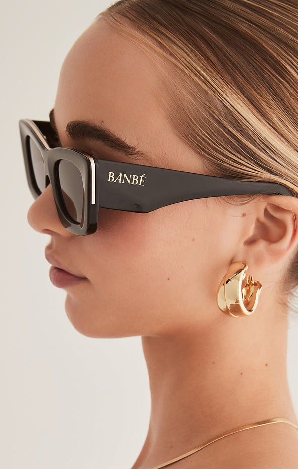 Banbè Eyewear The Kaia Sunglasses ~ Black – Show Me Your Mumu