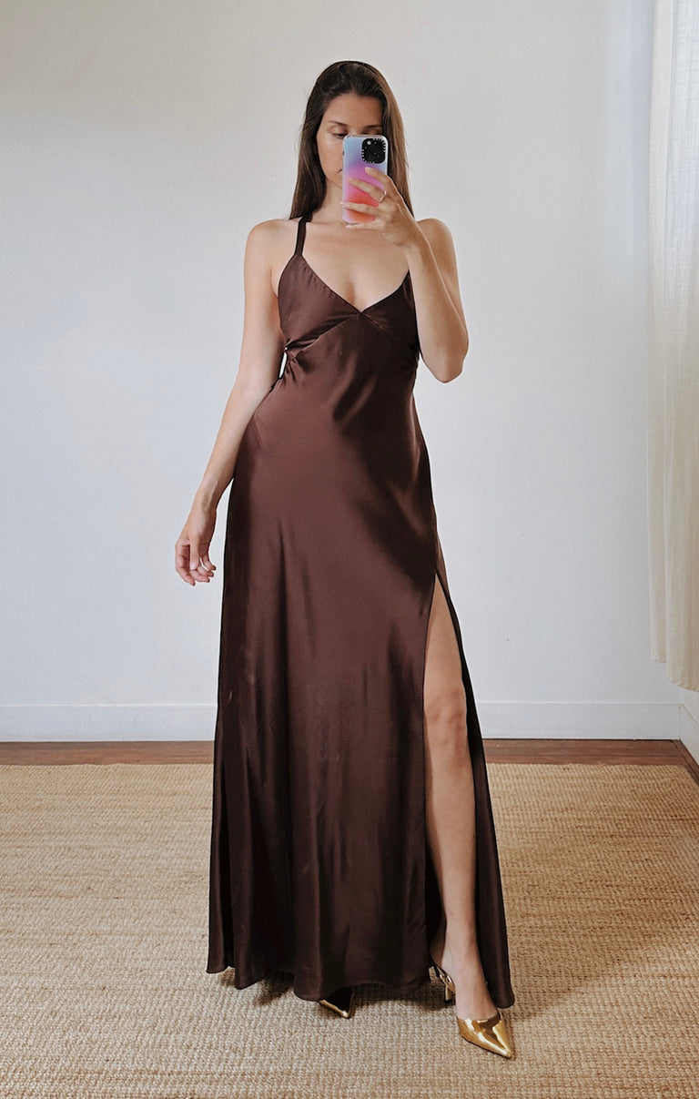 Anderson Maxi Dress, in Chocolate Luxe Satin, Size: Small | Show Me Your Mumu | Bridesmaid Dresses & Wedding Attendee Dress Anderson Maxi Dress, in Chocolate Luxe Satin, Size: Small | Show Me Your Mumu | Bridesmaid Dresses & Wedding Attendee Dress