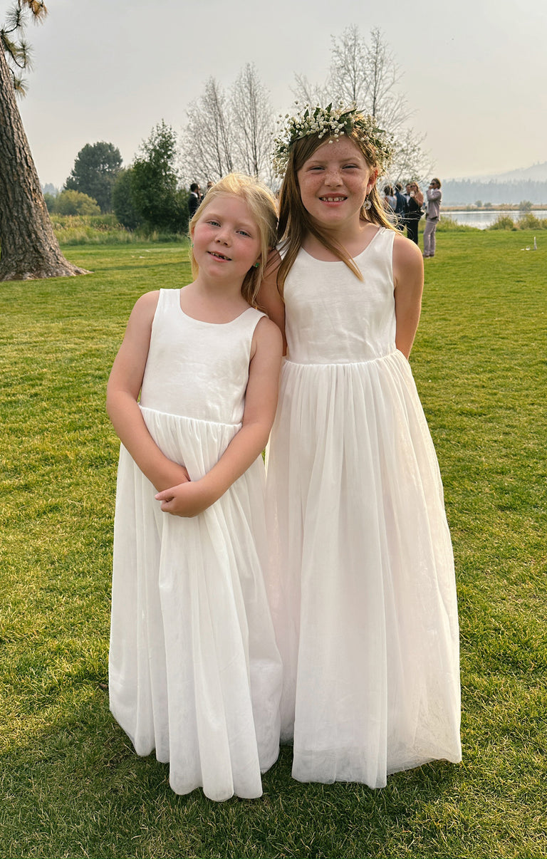 Flower Girl Dress, in White Taffeta, Size: 8-9Y Flower Girl Dress, in White Taffeta, Size: 8-9Y