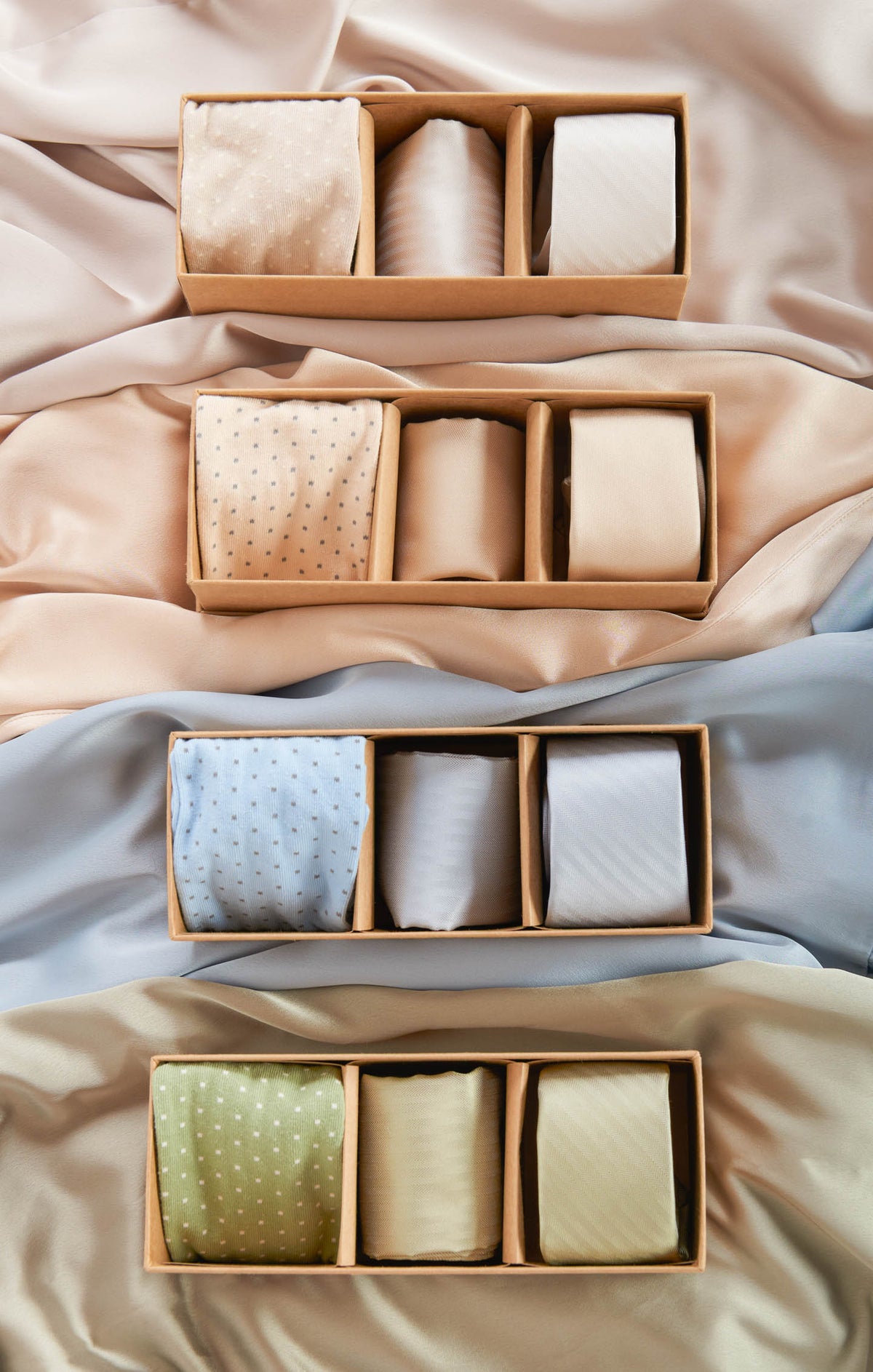 Show Me Your Mumu Box of 40 Dress ties sashes or belts Chic Bridesmaid Dress: Show Me Your Mumu Jasmine Halter Maxi main image 3