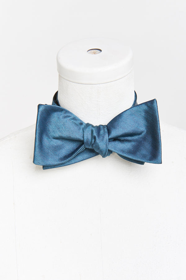 Josh Bow Tie ~ Show Me The Ring Solid – Show Me Your Mumu