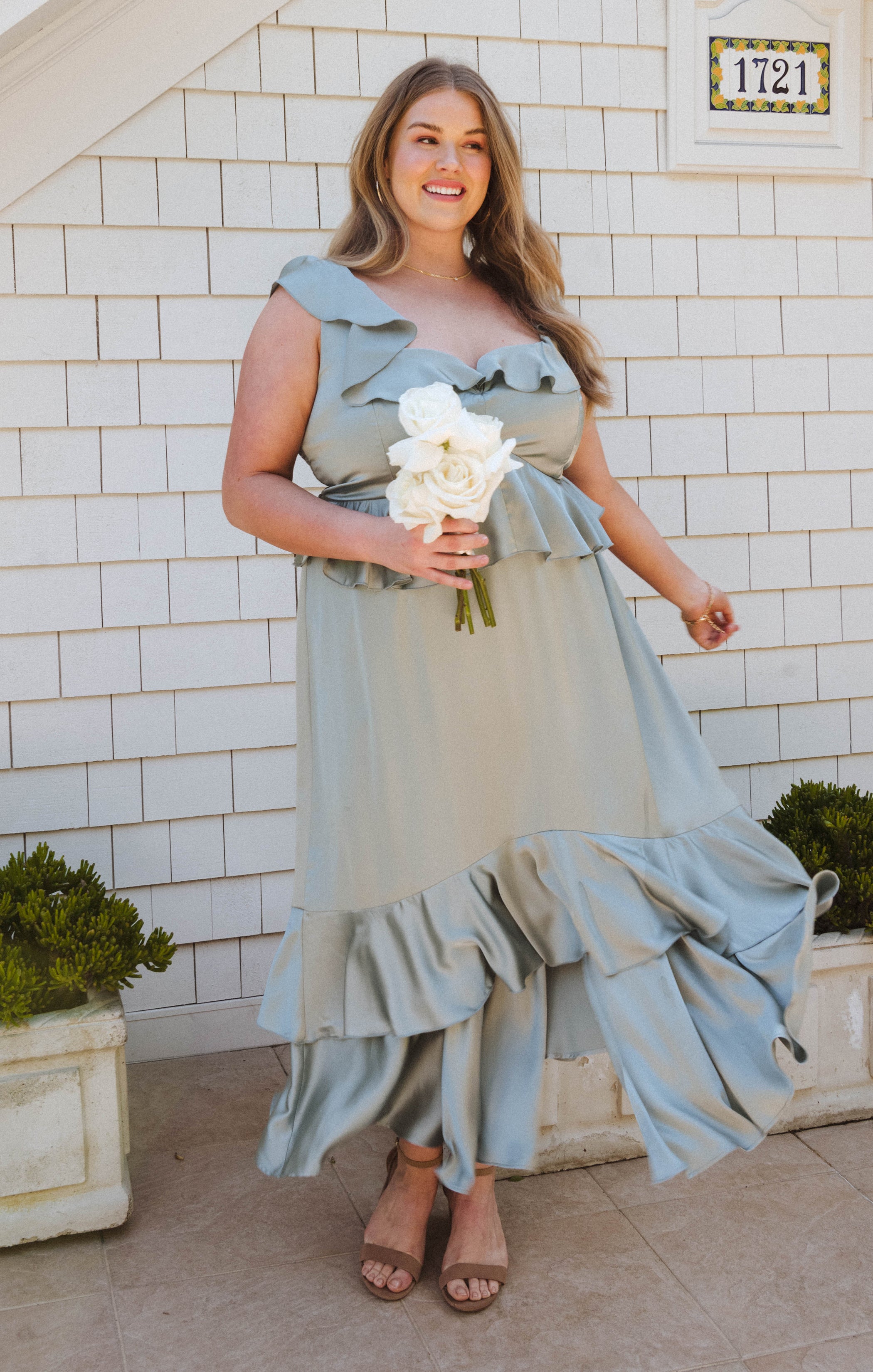 Reese Ruffle Dress ~ Smooch Floral – Show Me Your Mumu