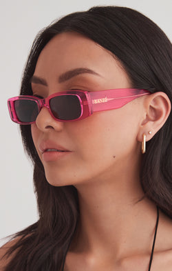 Banbè Eyewear The Kylie Sunglasses ~ Fuchsia