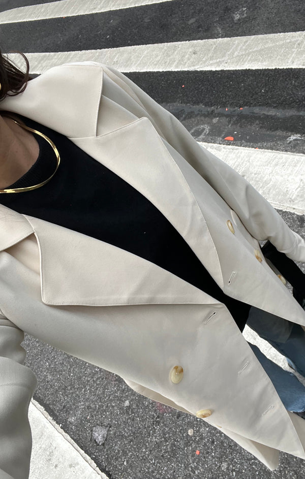 Trevor Trench ~ Off White – Show Me Your Mumu